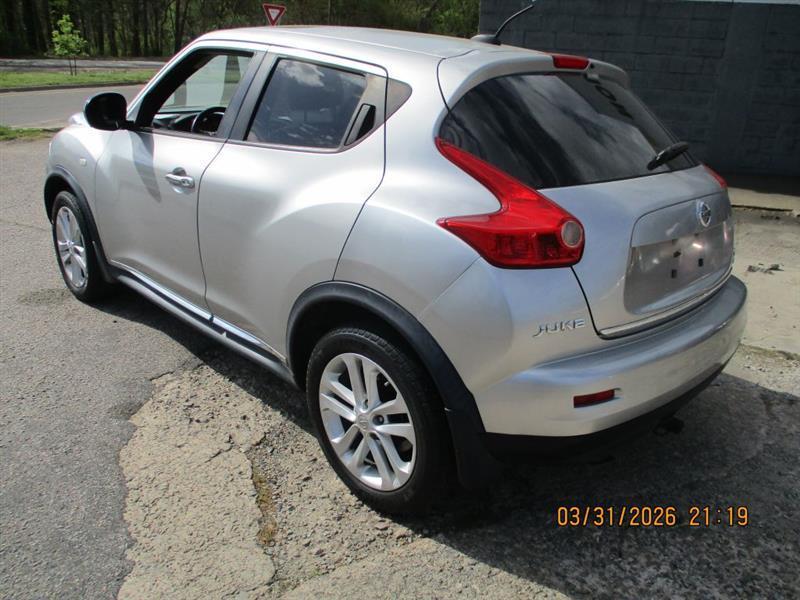Nissan Juke S AWD 2012