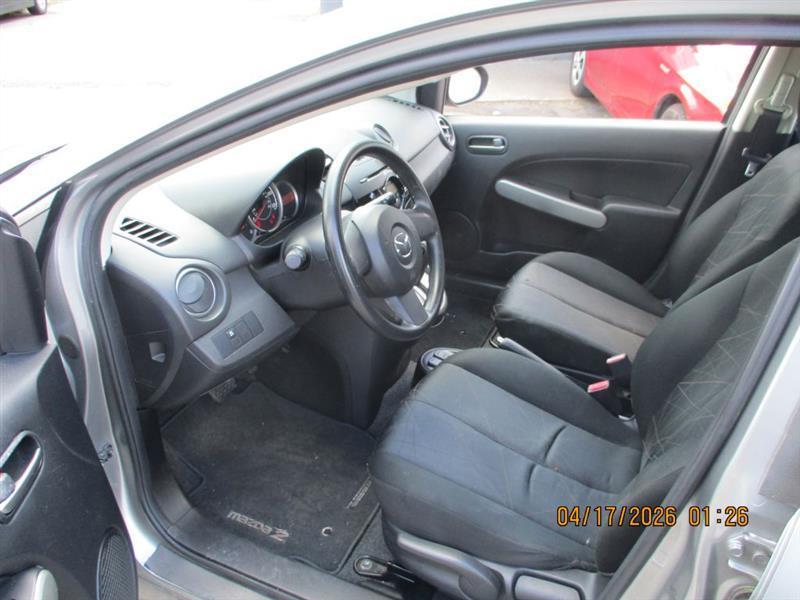 Mazda MAZDA2 Sport 2013
