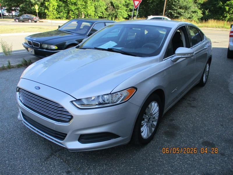 Ford Fusion Hybrid SE 2014