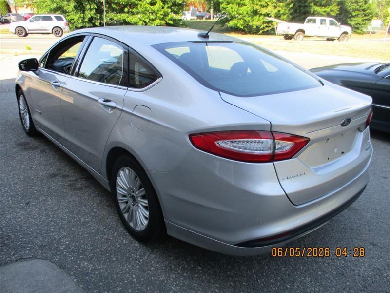 Ford Fusion Hybrid SE 2014