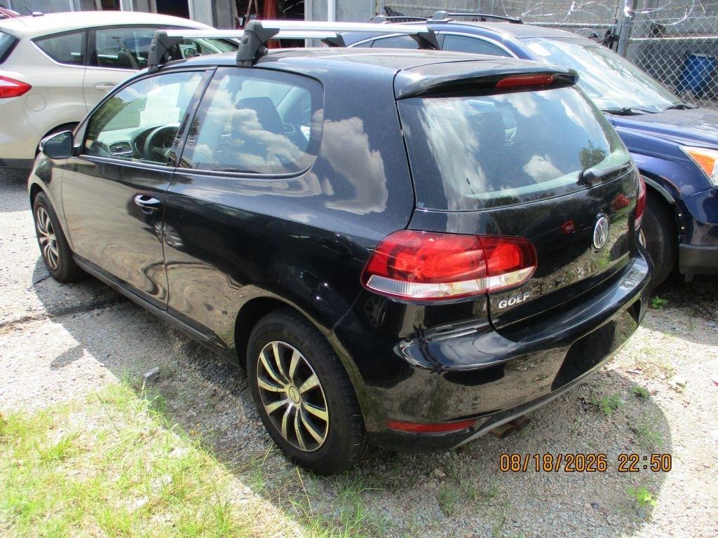 Volkswagen Golf 2.5L 2-Door PZEV 2012