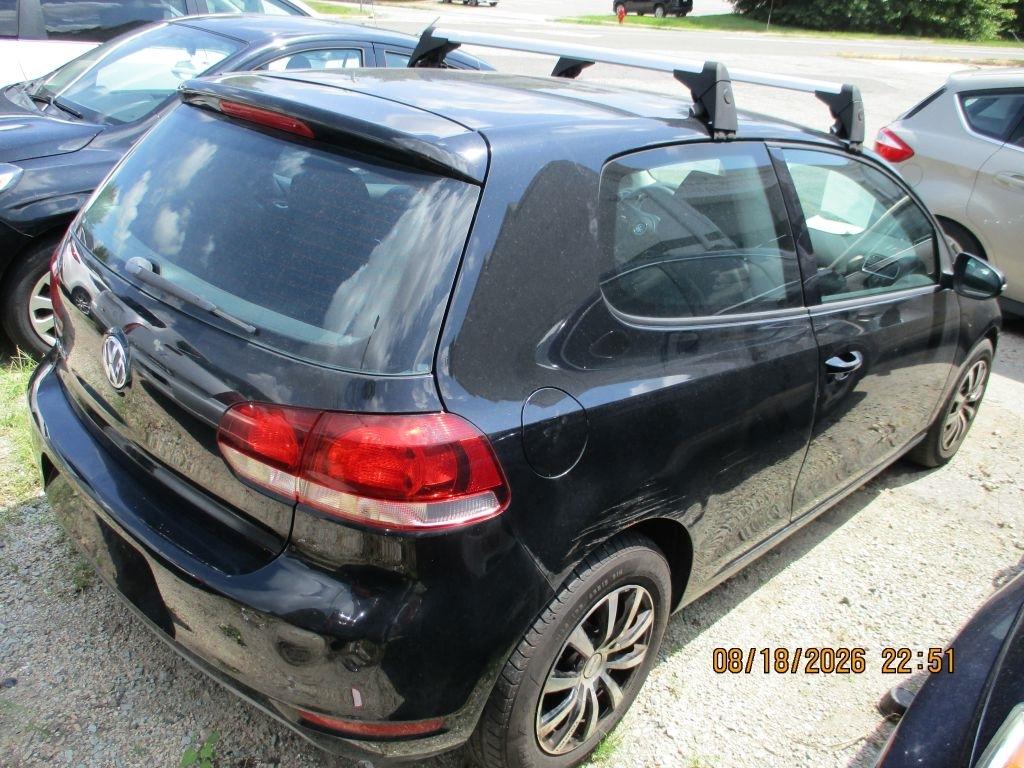 Volkswagen Golf 2.5L 2-Door PZEV 2012