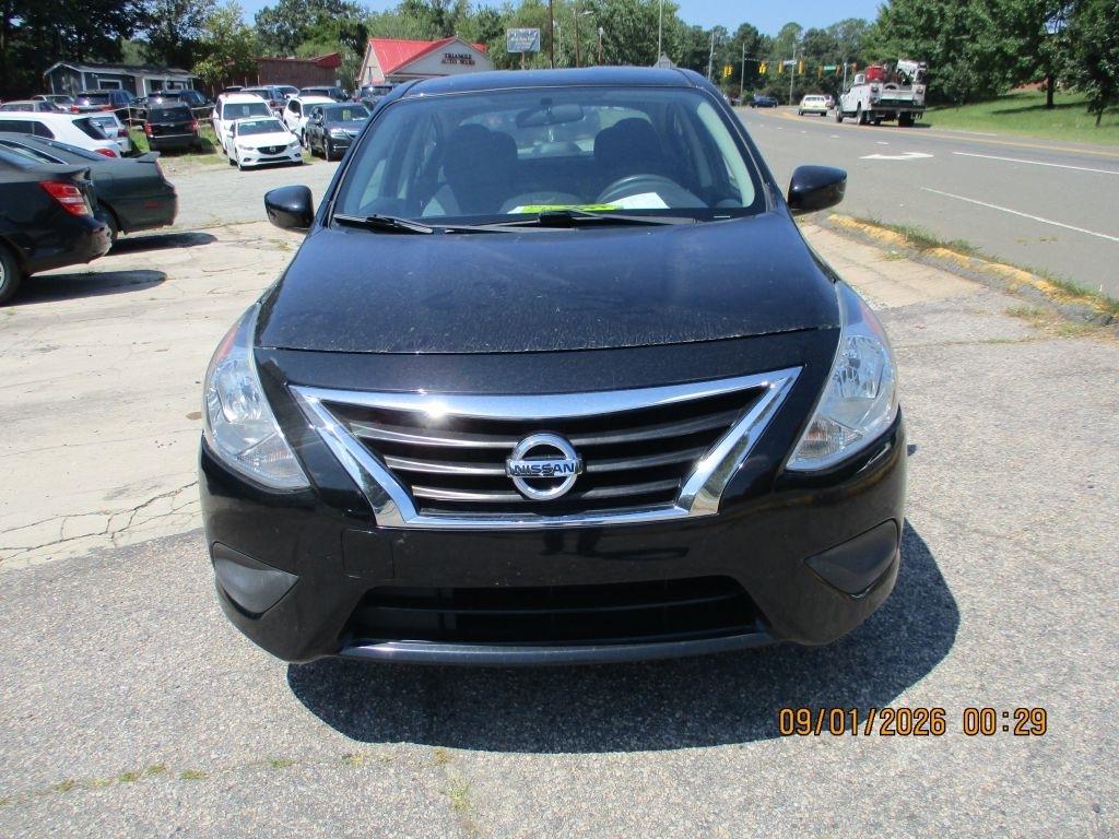 Nissan Versa 1.6 S 5M 2019