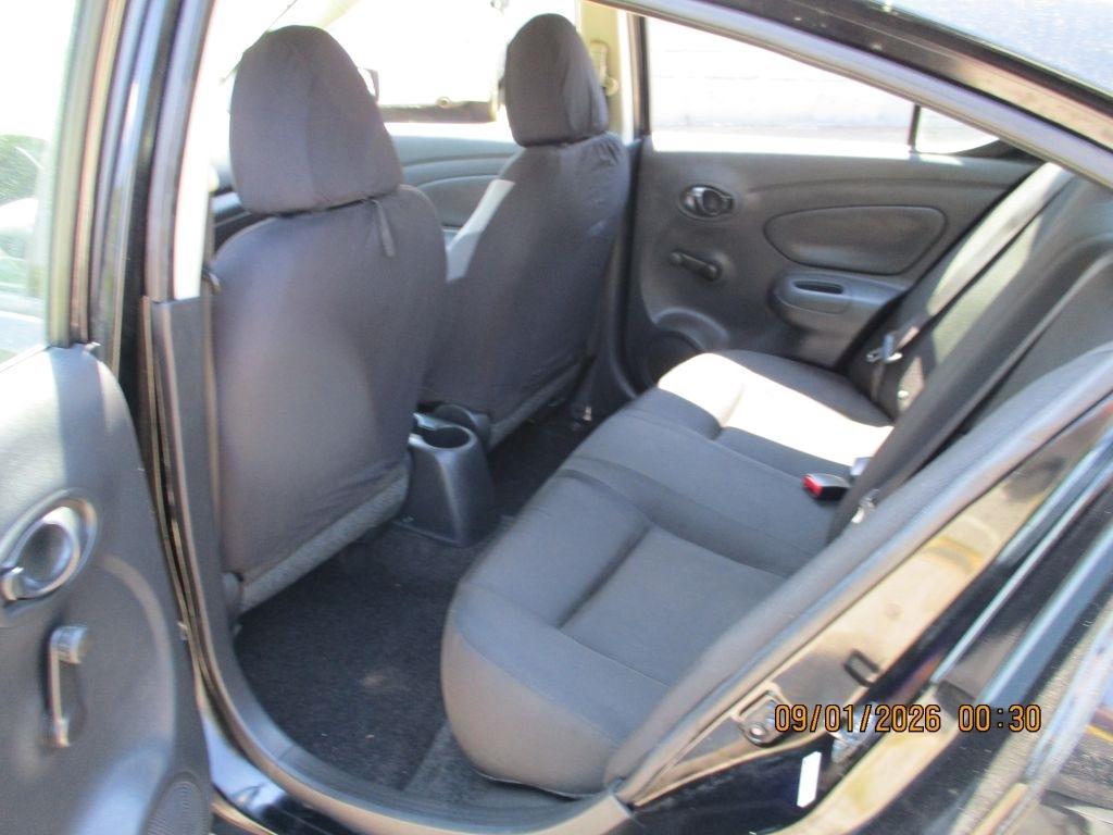 Nissan Versa 1.6 S 5M 2019