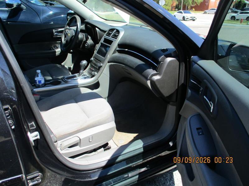 Chevrolet Malibu LS 2013