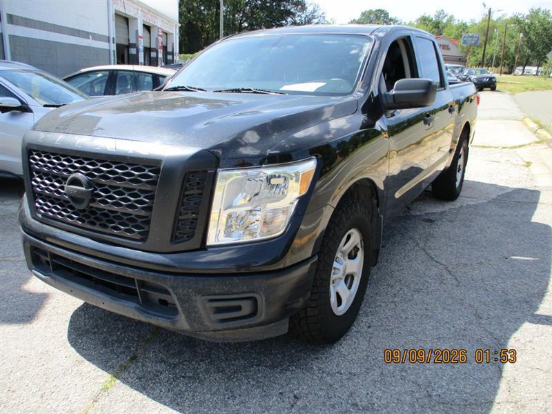 Nissan Titan S Crew Cab 2WD 2018