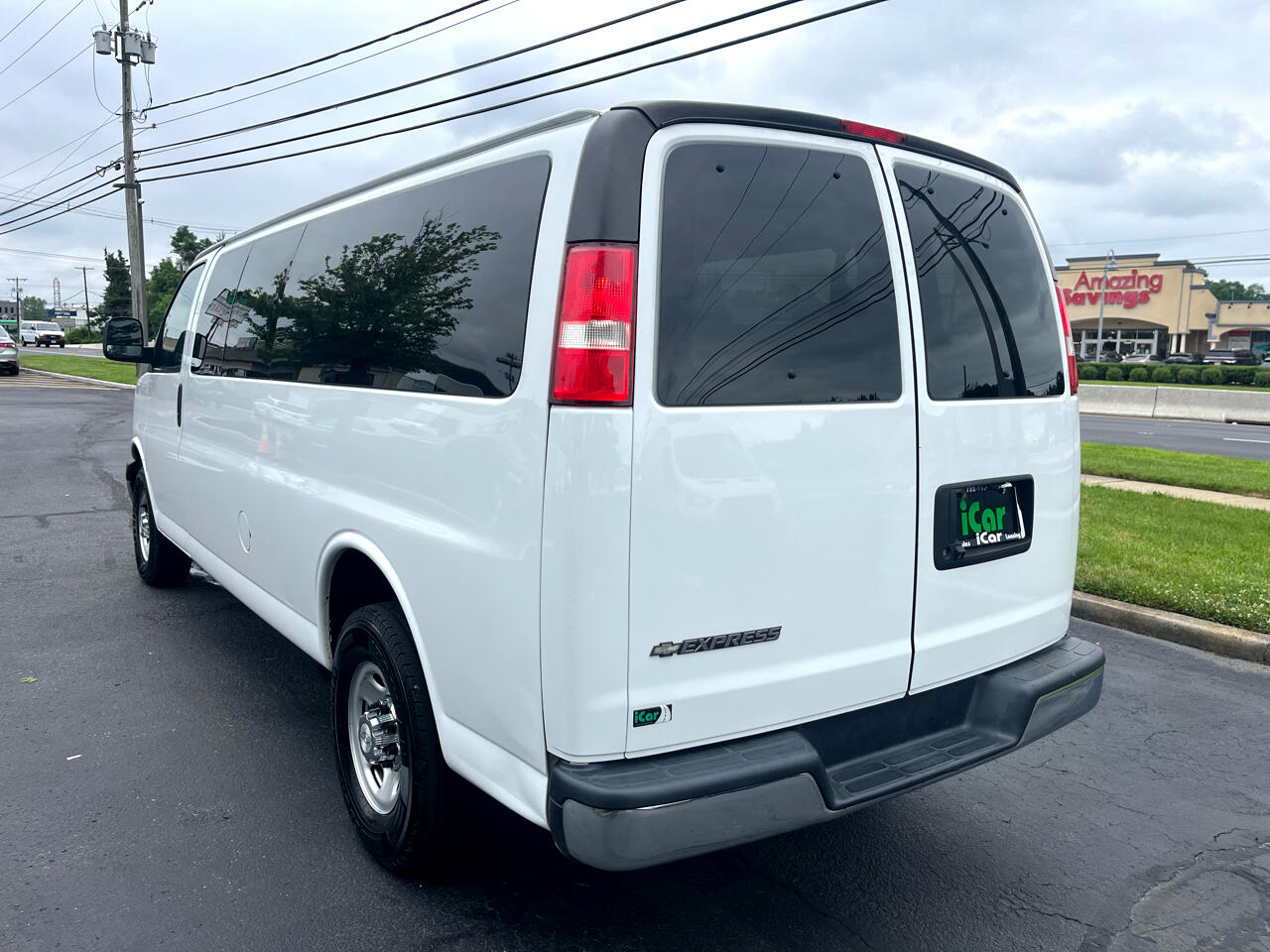 Chevrolet Express Passenger RWD 3500 155" LT 2020