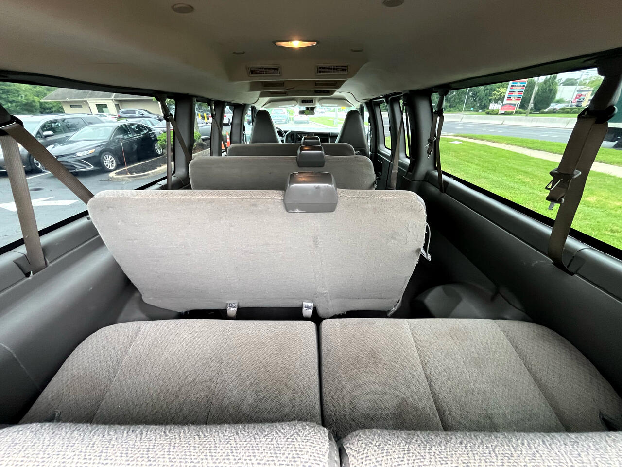 Chevrolet Express Passenger RWD 3500 155" LT 2020