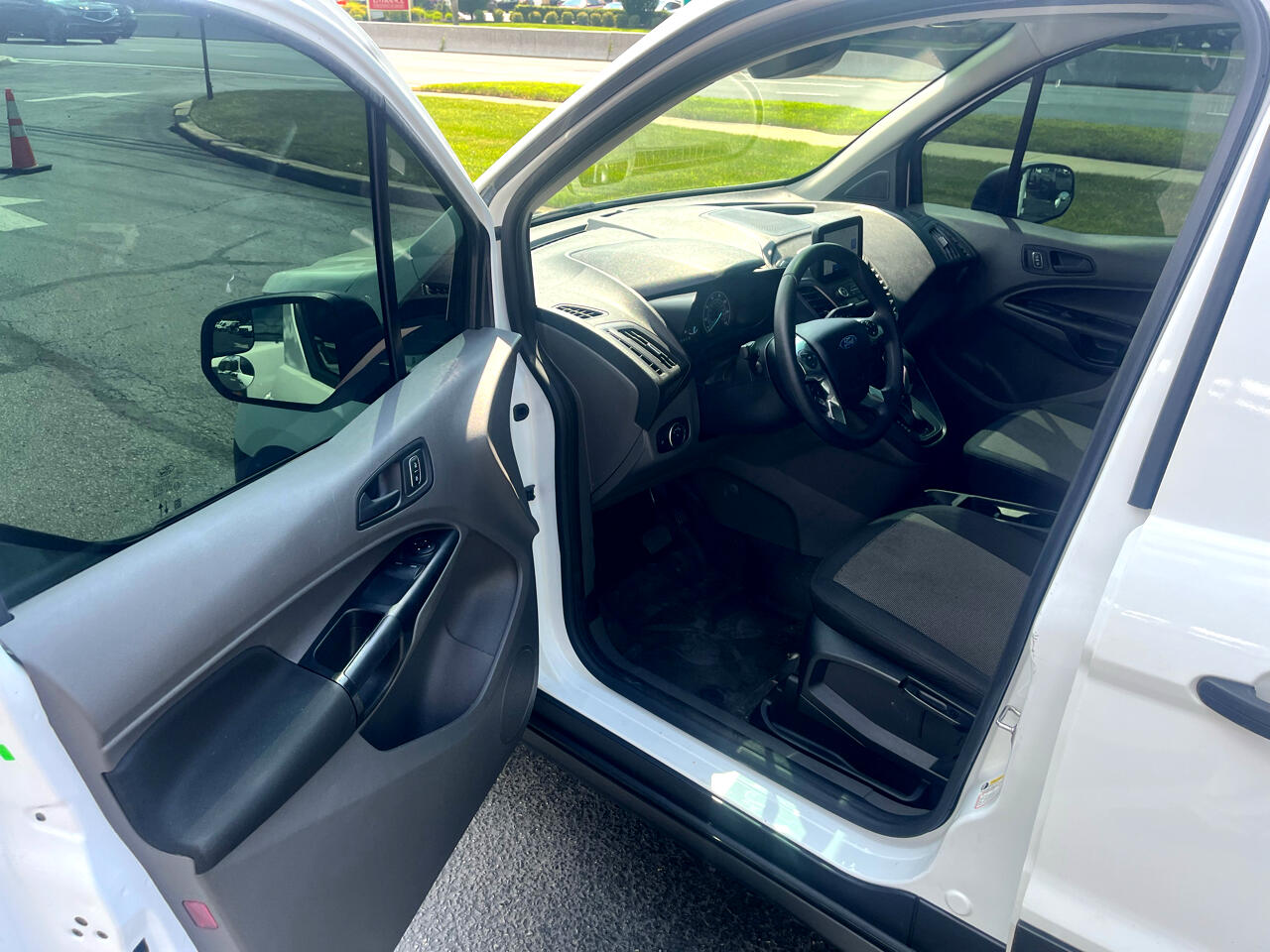 Ford Transit Connect Van XL LWB w/Rear Symmetrical Doors 2022