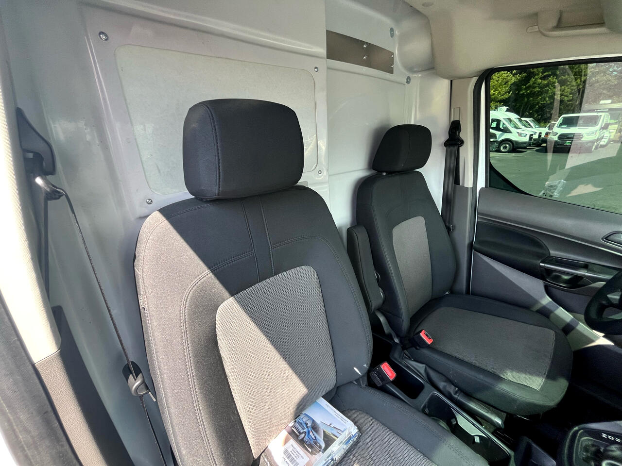 Ford Transit Connect Van XL LWB w/Rear Symmetrical Doors 2022