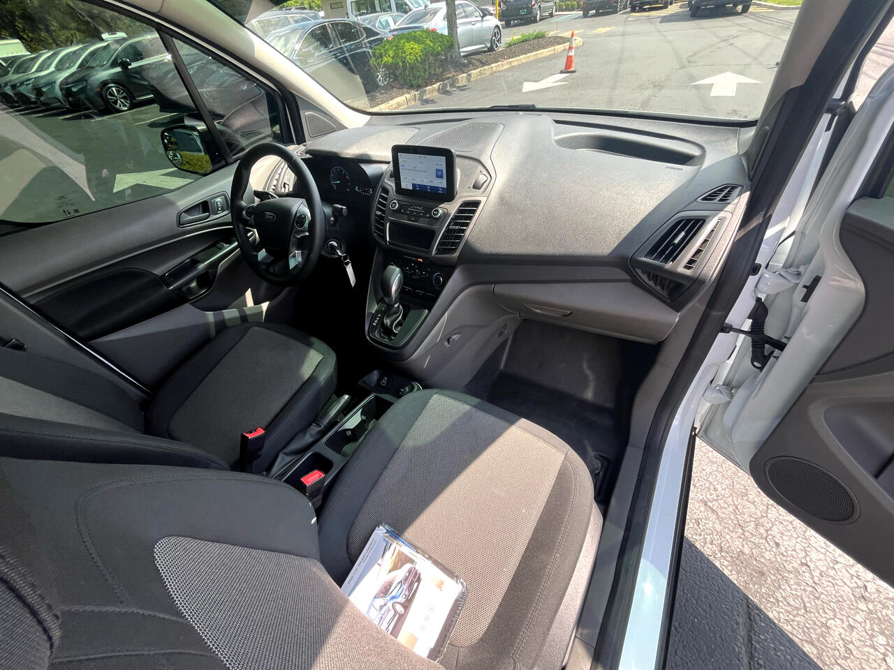 Ford Transit Connect Van XL LWB w/Rear Symmetrical Doors 2022