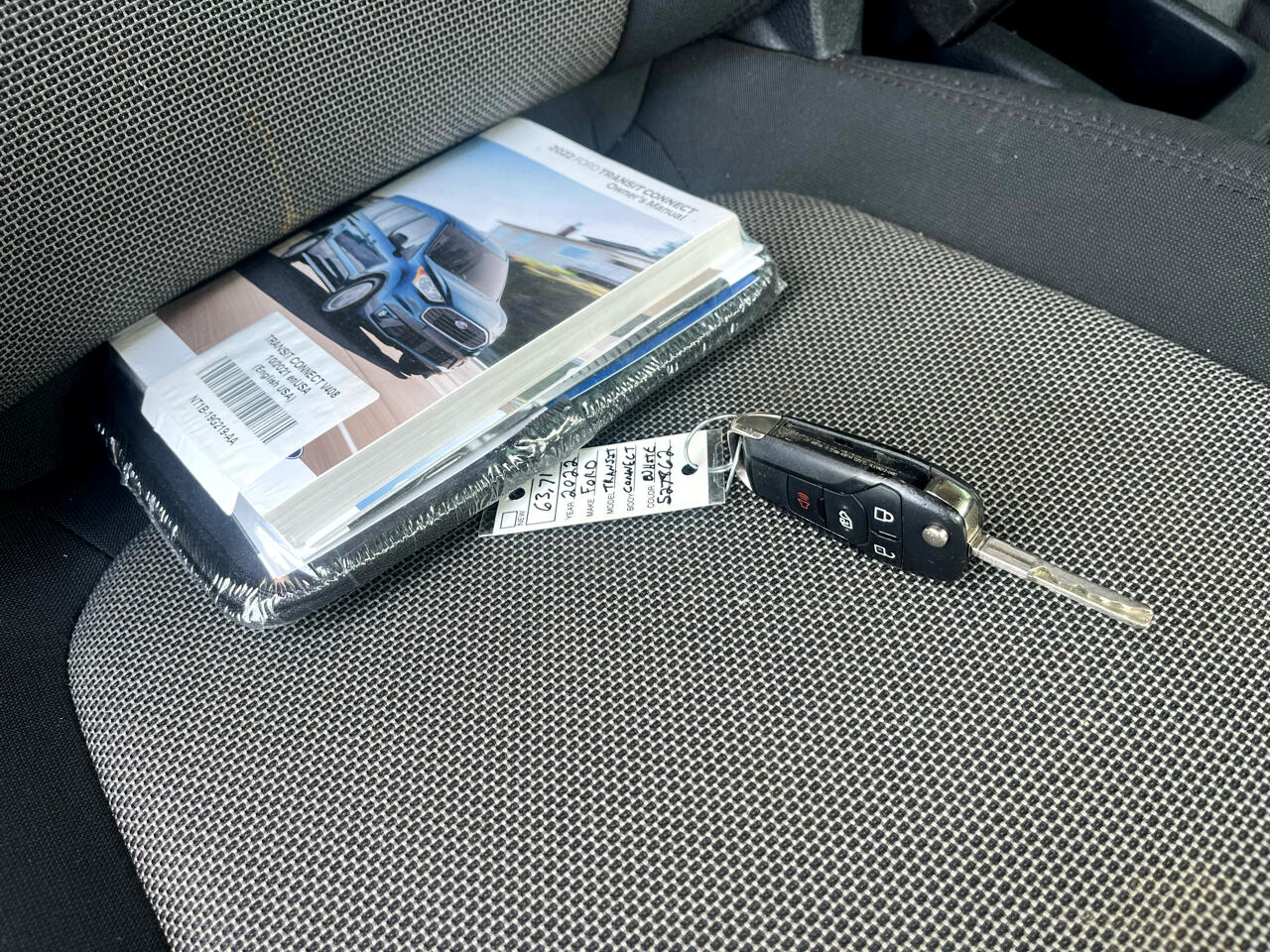 Ford Transit Connect Van XL LWB w/Rear Symmetrical Doors 2022