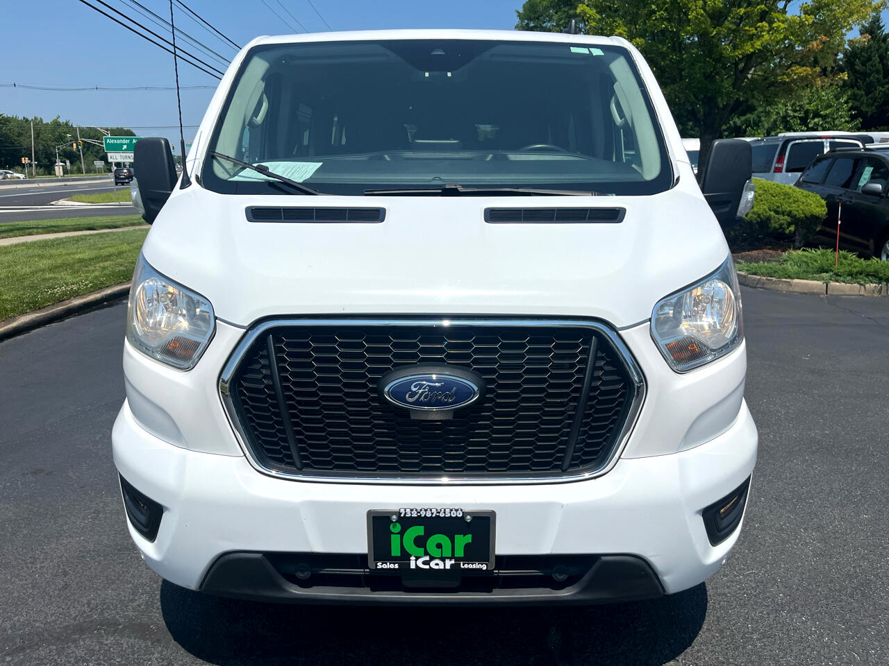 Ford Transit Passenger Wagon T-350 148" Low Roof XLT RWD 2021