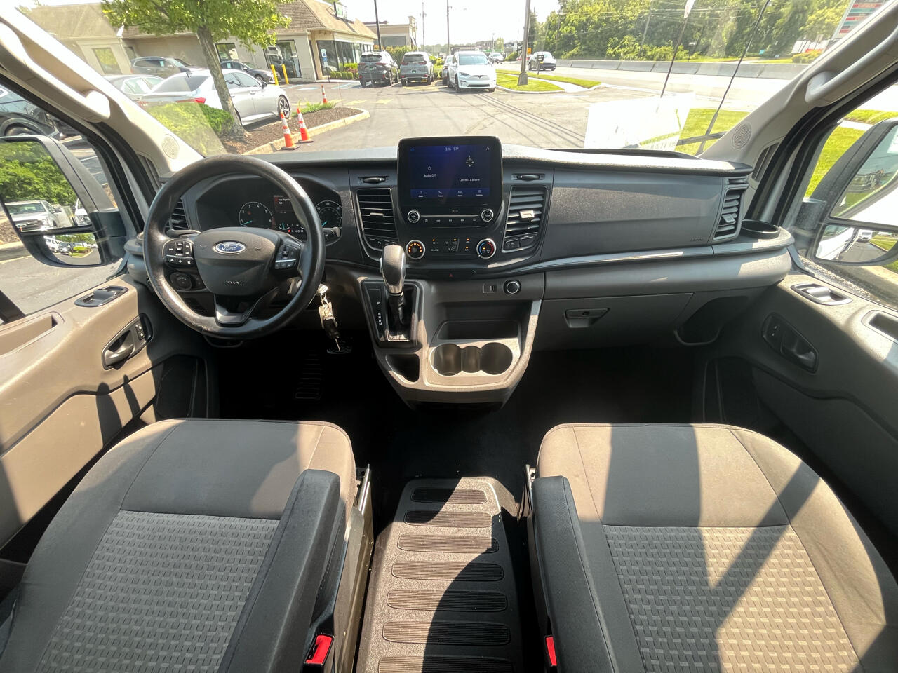 Ford Transit Passenger Wagon T-350 148" Low Roof XLT RWD 2021