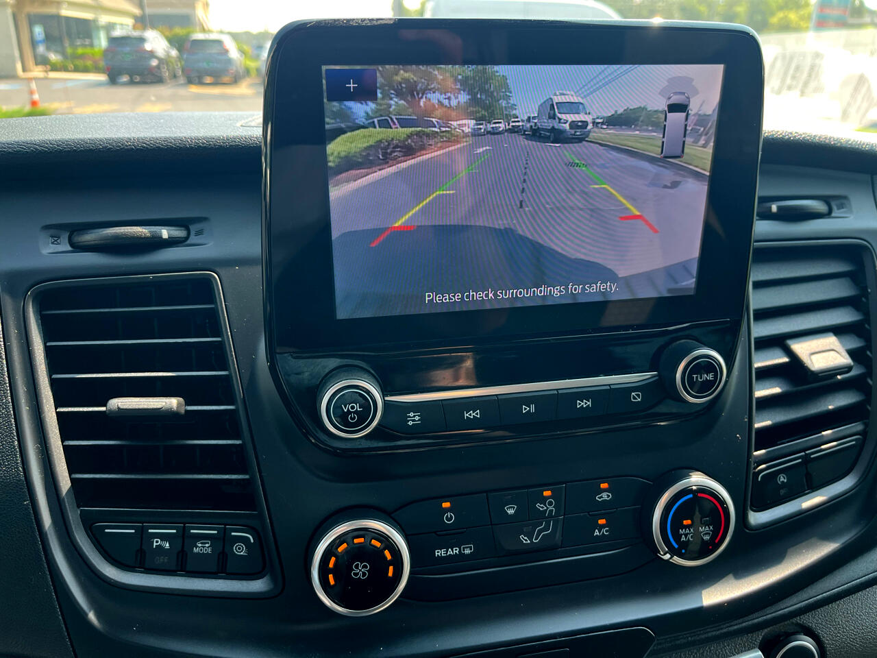 Ford Transit Passenger Wagon T-350 148" Low Roof XLT RWD 2021