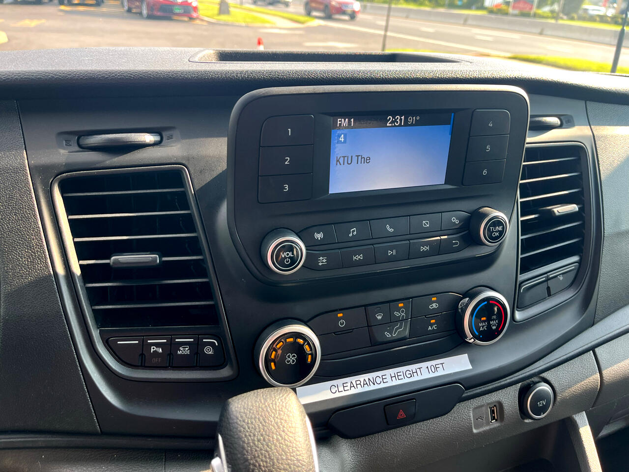 Ford Transit Cargo Van T-150 148" Med Rf 8670 GVWR RWD 2021