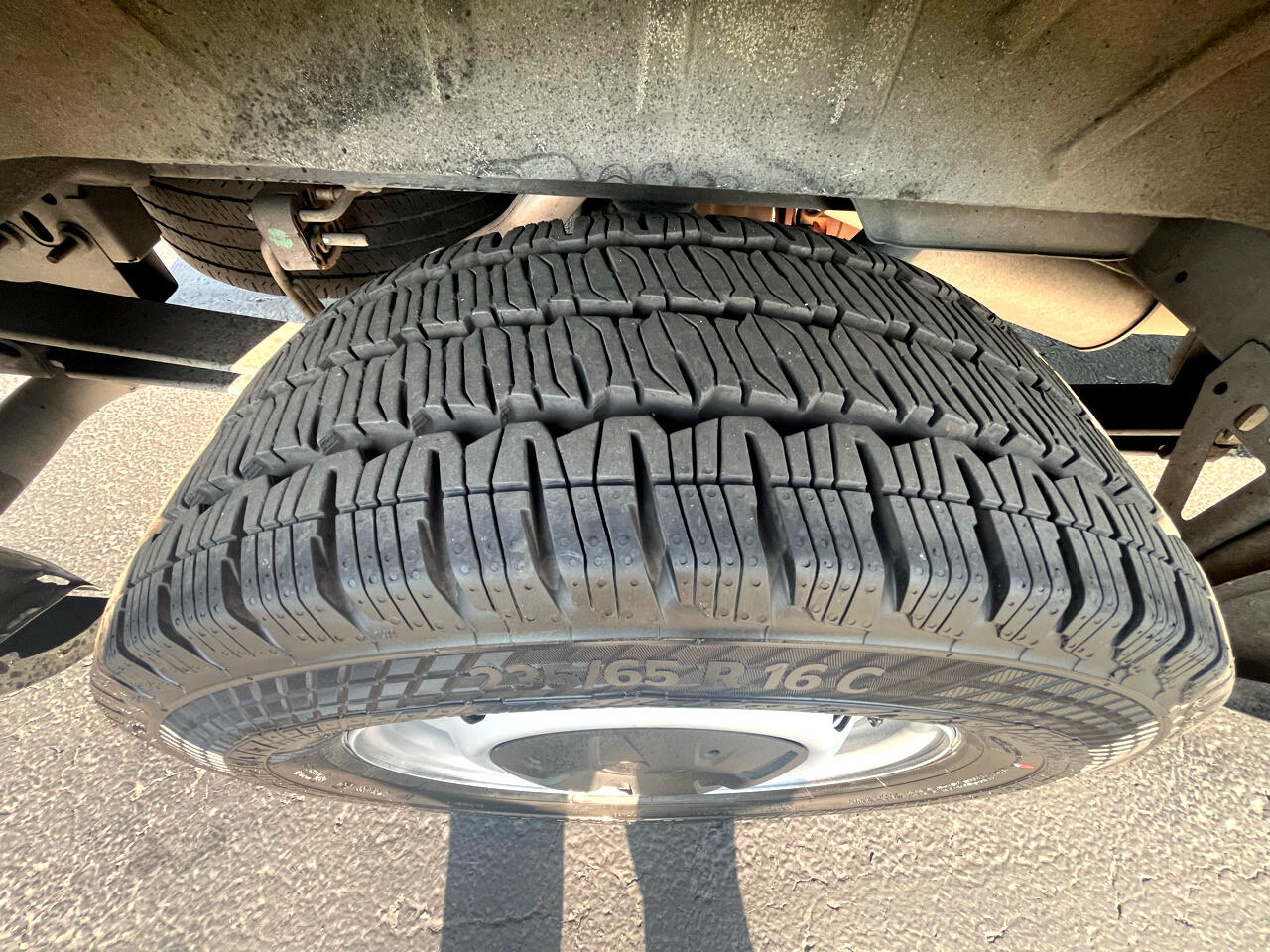 Ford Transit Cargo Van T-150 148" Med Rf 8670 GVWR RWD 2021