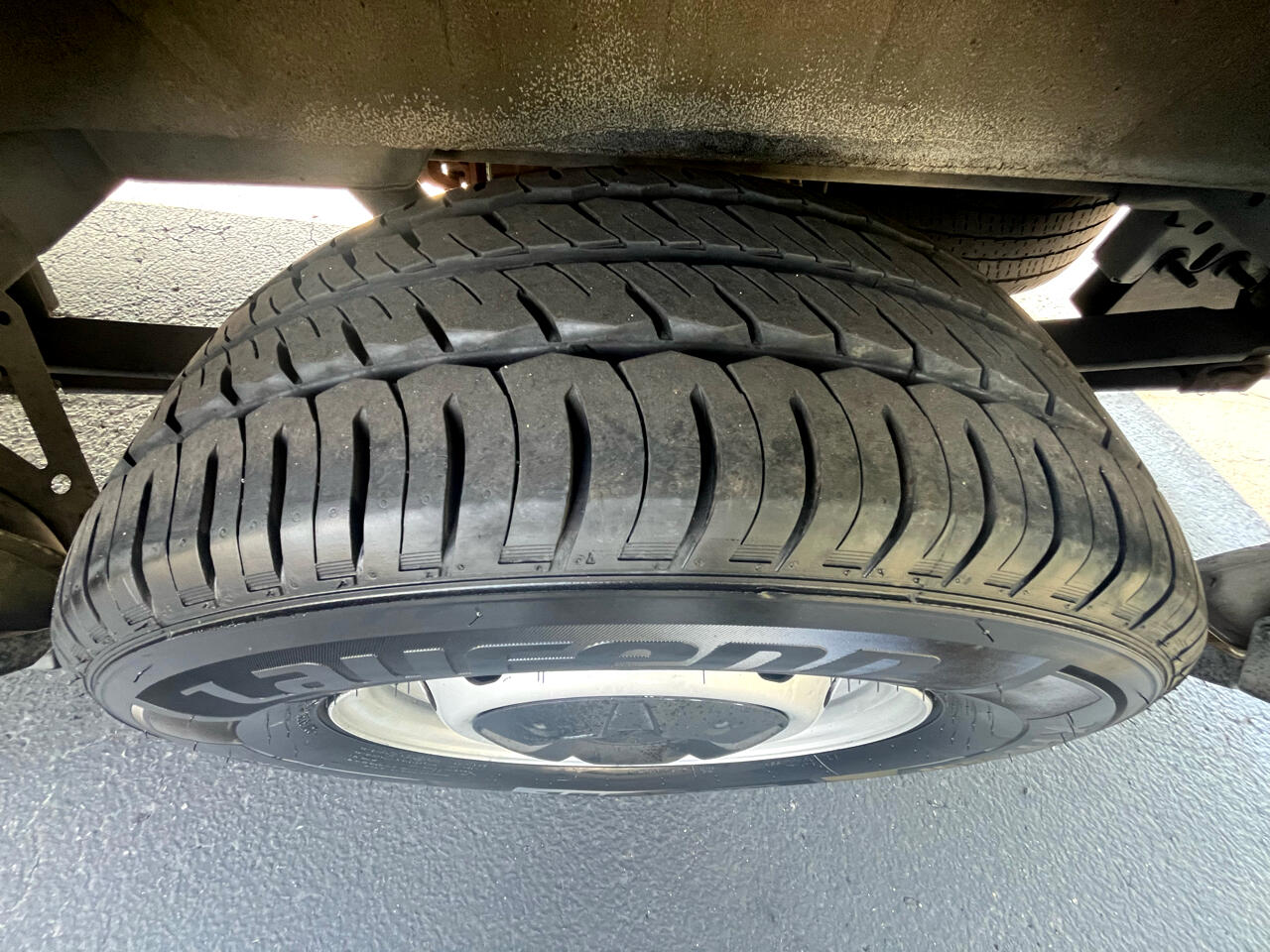 Ford Transit Cargo Van T-150 148" Med Rf 8670 GVWR RWD 2021