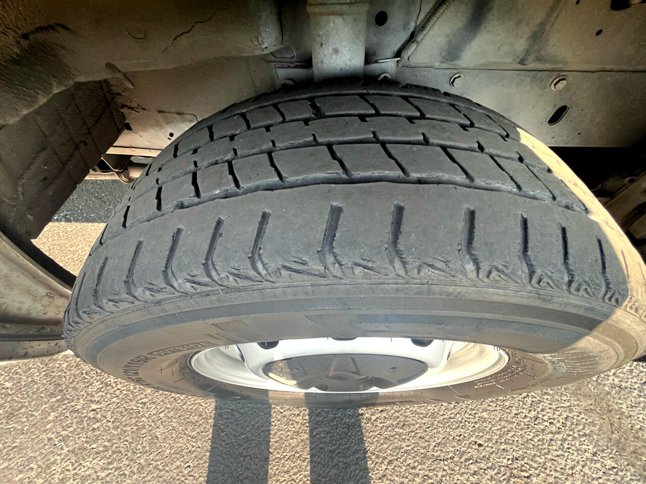 Ford Transit Cargo Van T-150 148" Med Rf 8670 GVWR RWD 2021