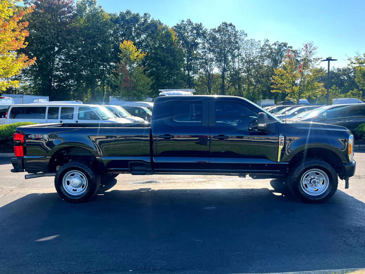Ford Super Duty F-350 SRW  2023