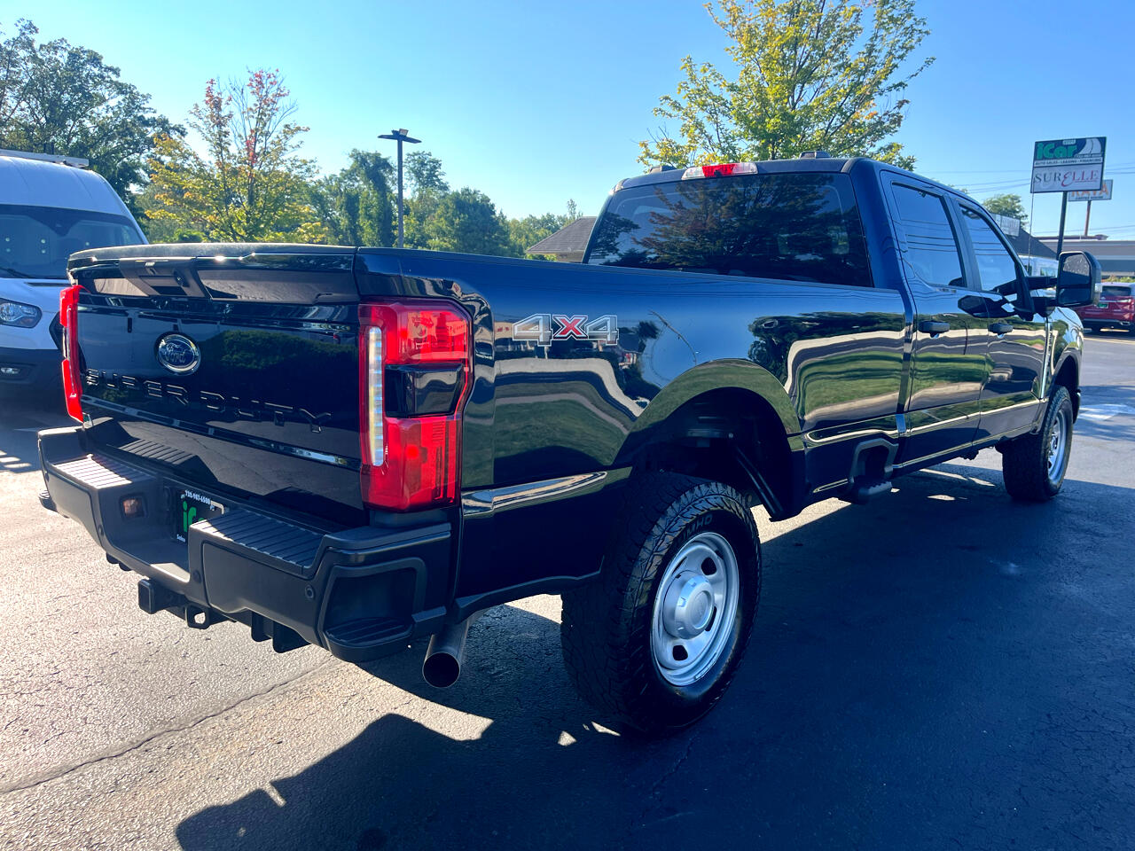 Ford Super Duty F-350 SRW  2023