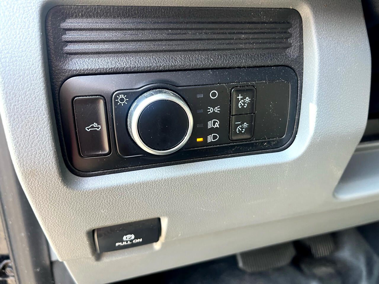 Ford Super Duty F-350 SRW  2023