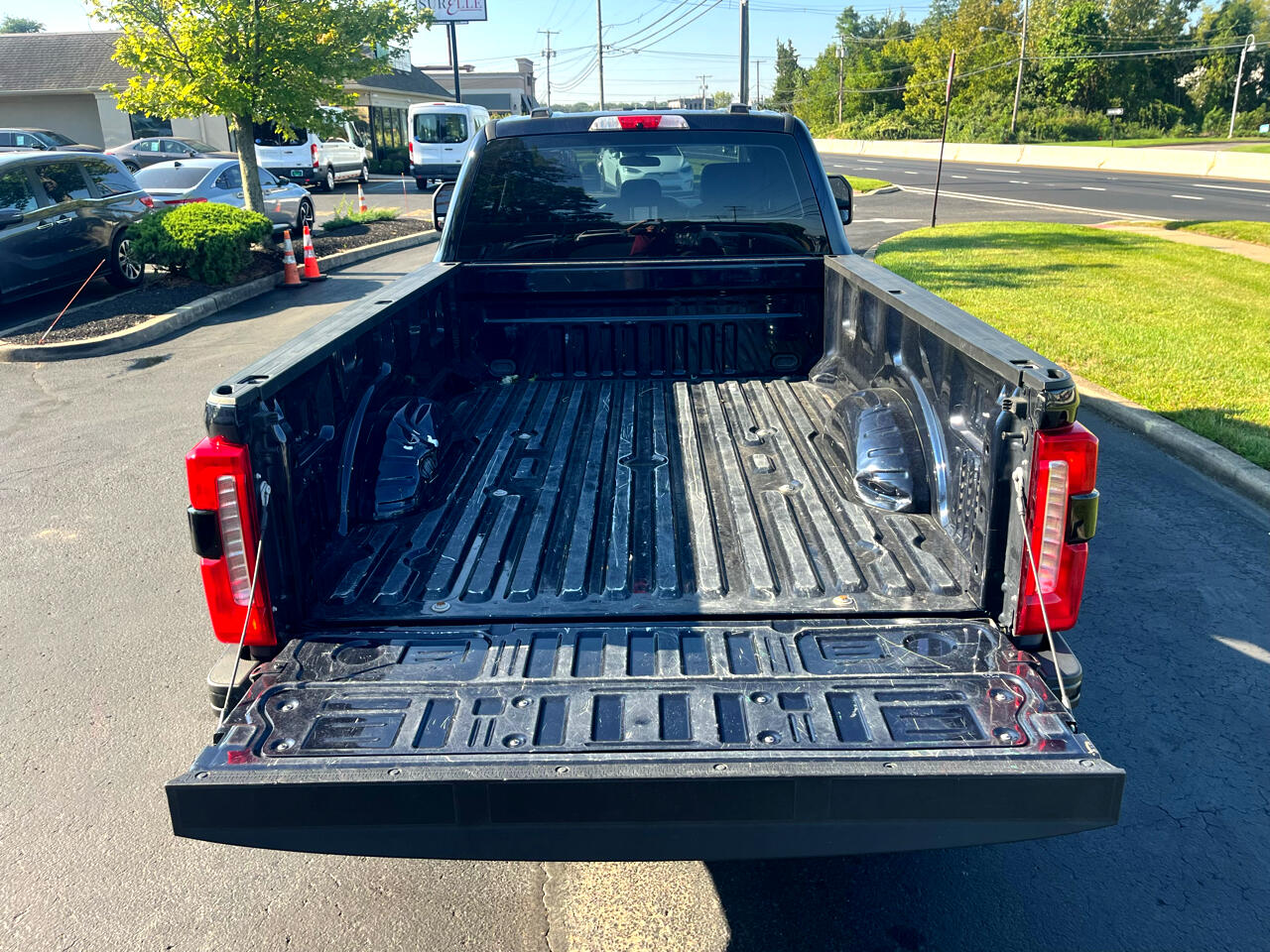 Ford Super Duty F-350 SRW  2023