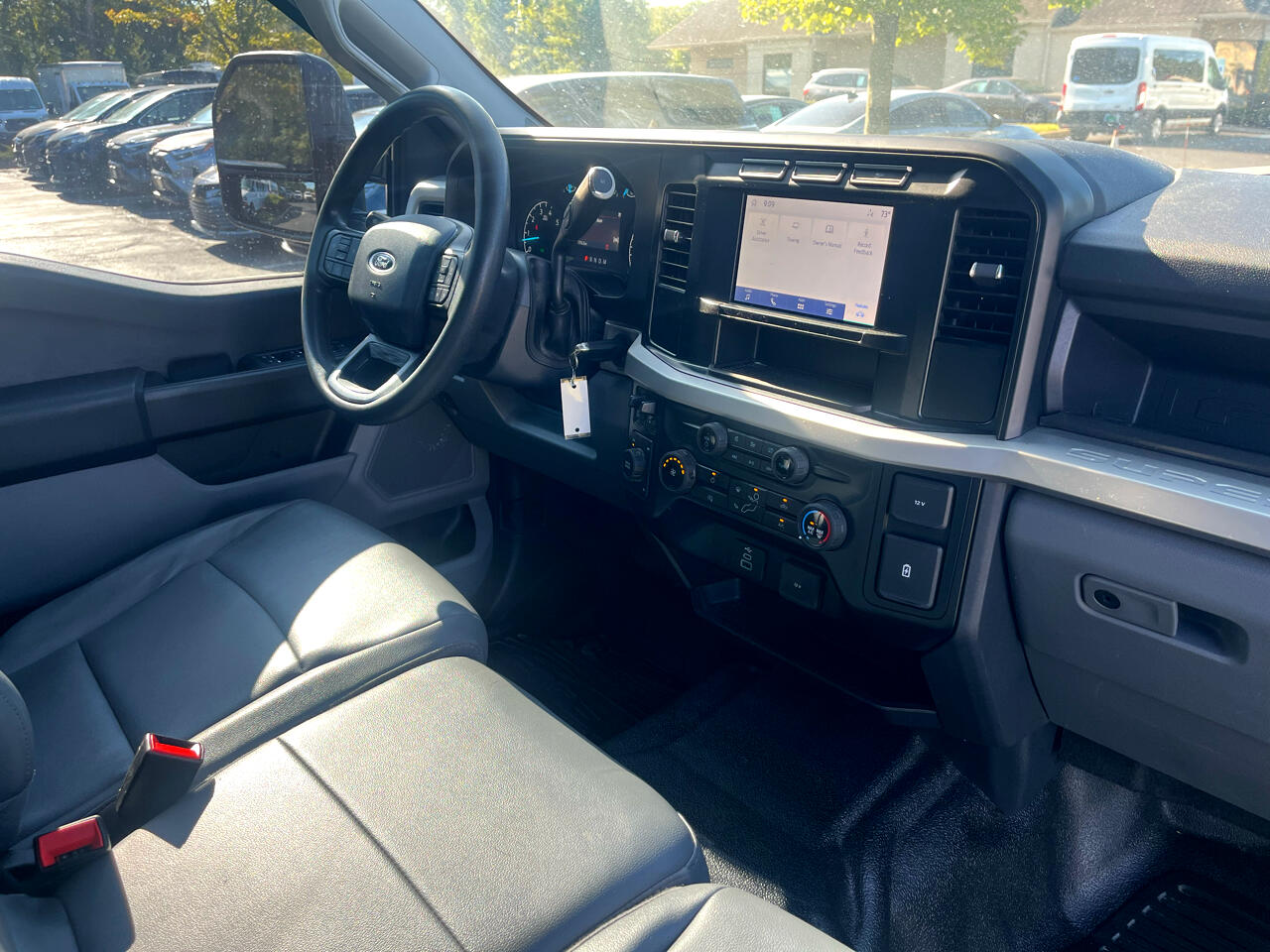 Ford Super Duty F-350 SRW  2023