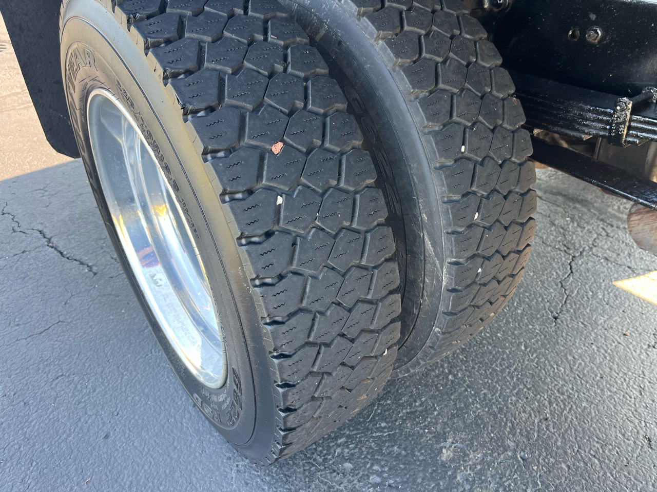 Chevrolet Silverado MD 2WD Reg Cab Work Truck 2020