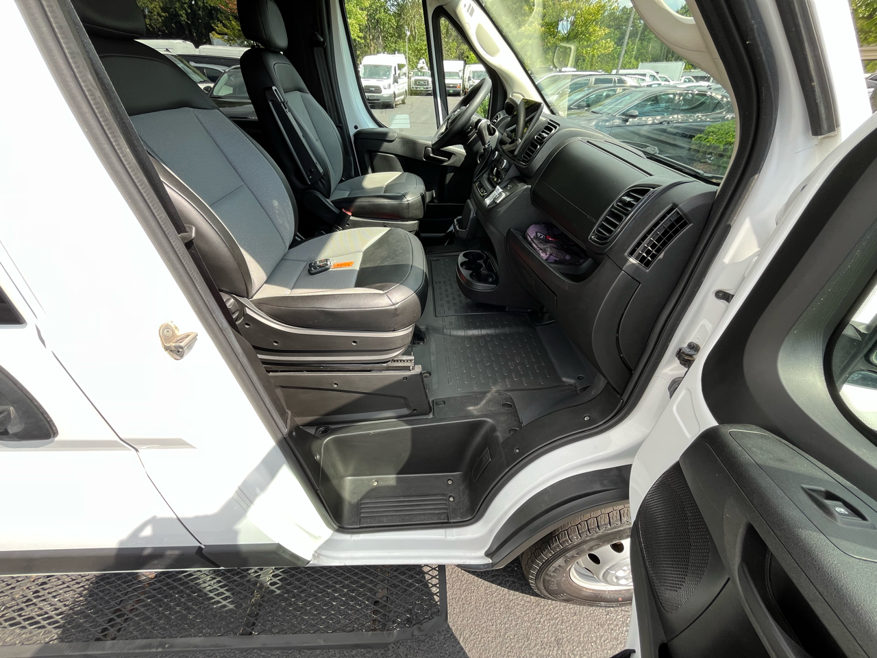 RAM ProMaster Window Van 2500 High Roof 159" WB 2023