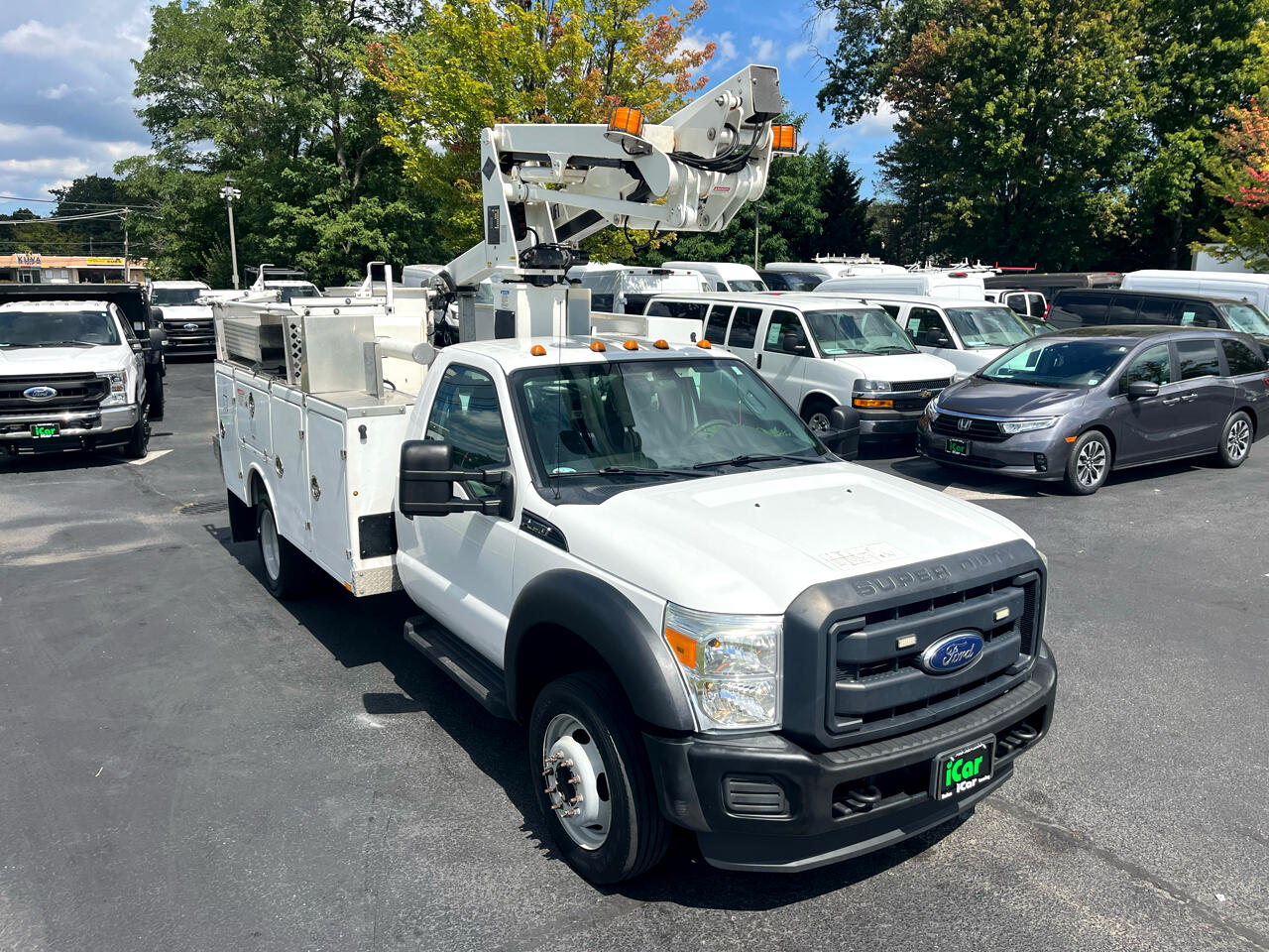 Ford Super Duty F-450 DRW 4WD Reg Cab 165" WB 84" CA XL 2016