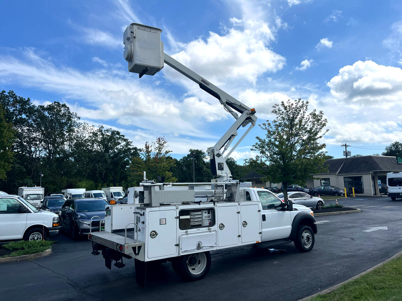 Ford Super Duty F-450 DRW 4WD Reg Cab 165" WB 84" CA XL 2016