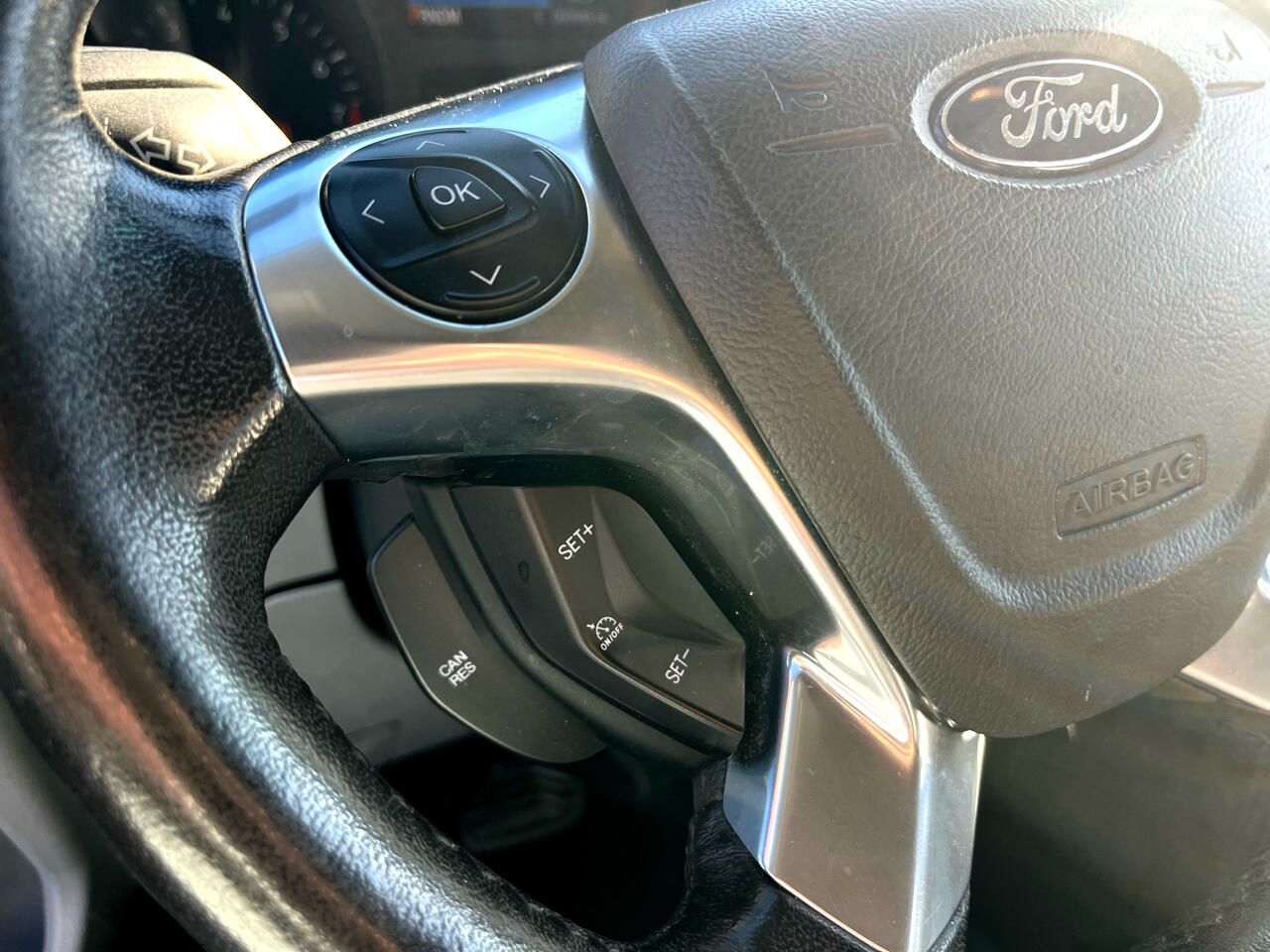 Ford Transit Wagon T-350 148" Med Roof XL Sliding RH Dr 2017