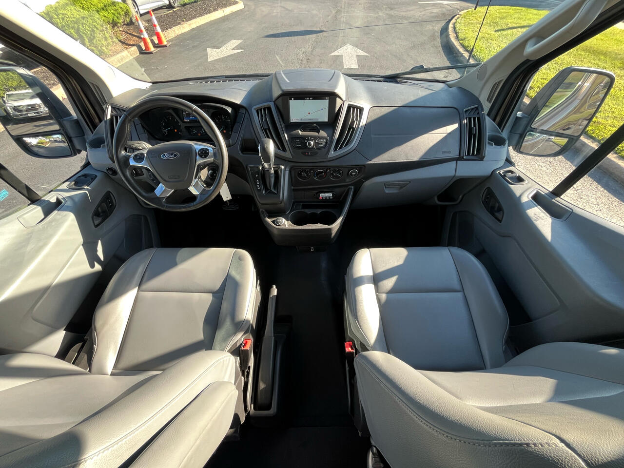 Ford Transit Wagon T-350 148" Med Roof XL Sliding RH Dr 2017