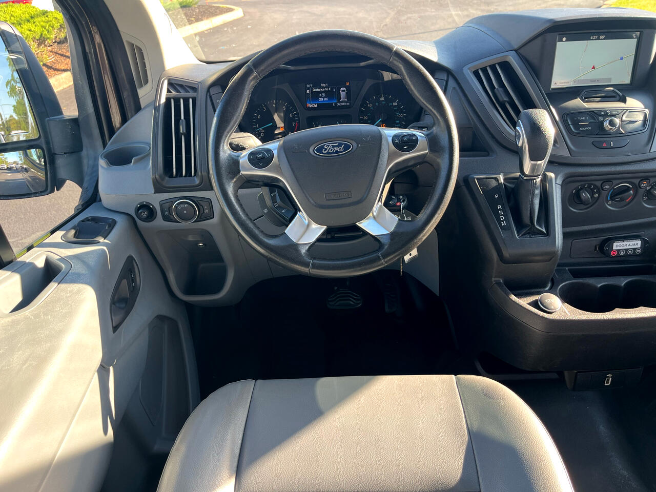 Ford Transit Wagon T-350 148" Med Roof XL Sliding RH Dr 2017