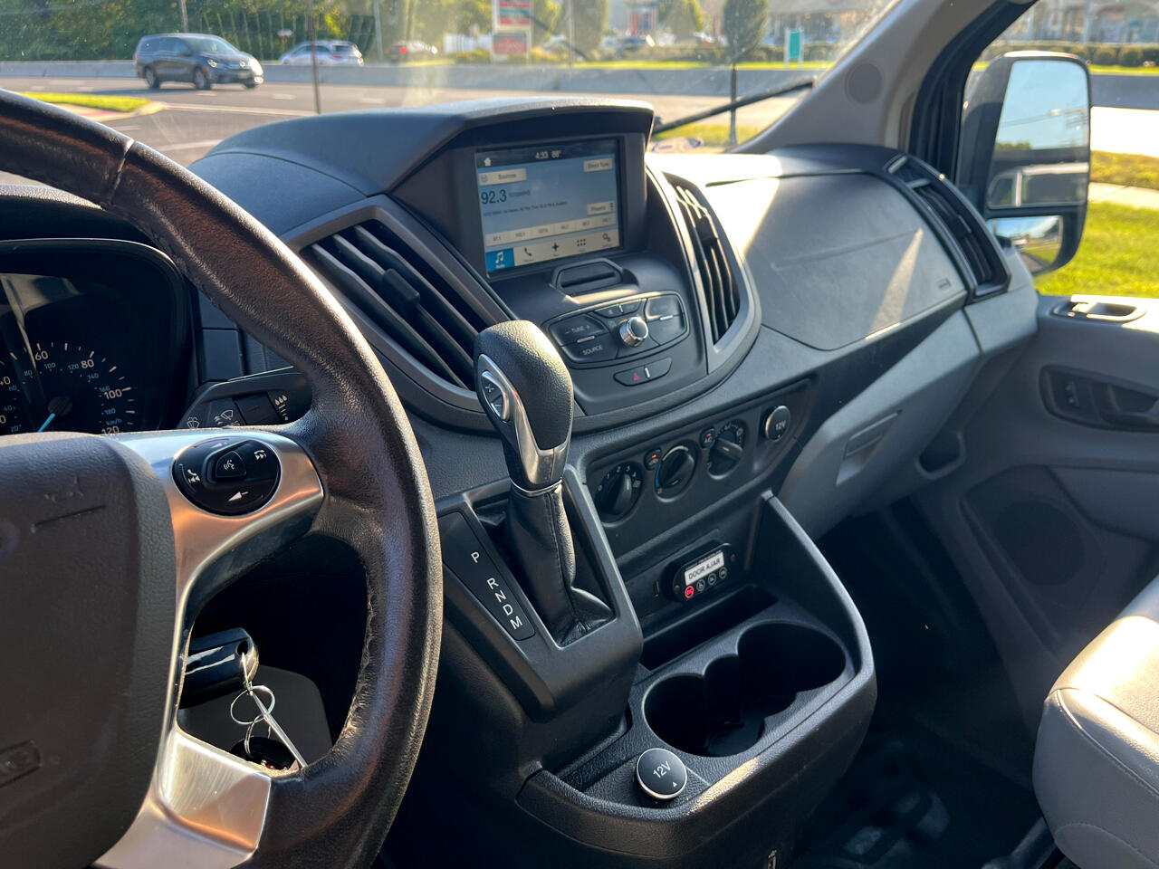 Ford Transit Wagon T-350 148" Med Roof XL Sliding RH Dr 2017