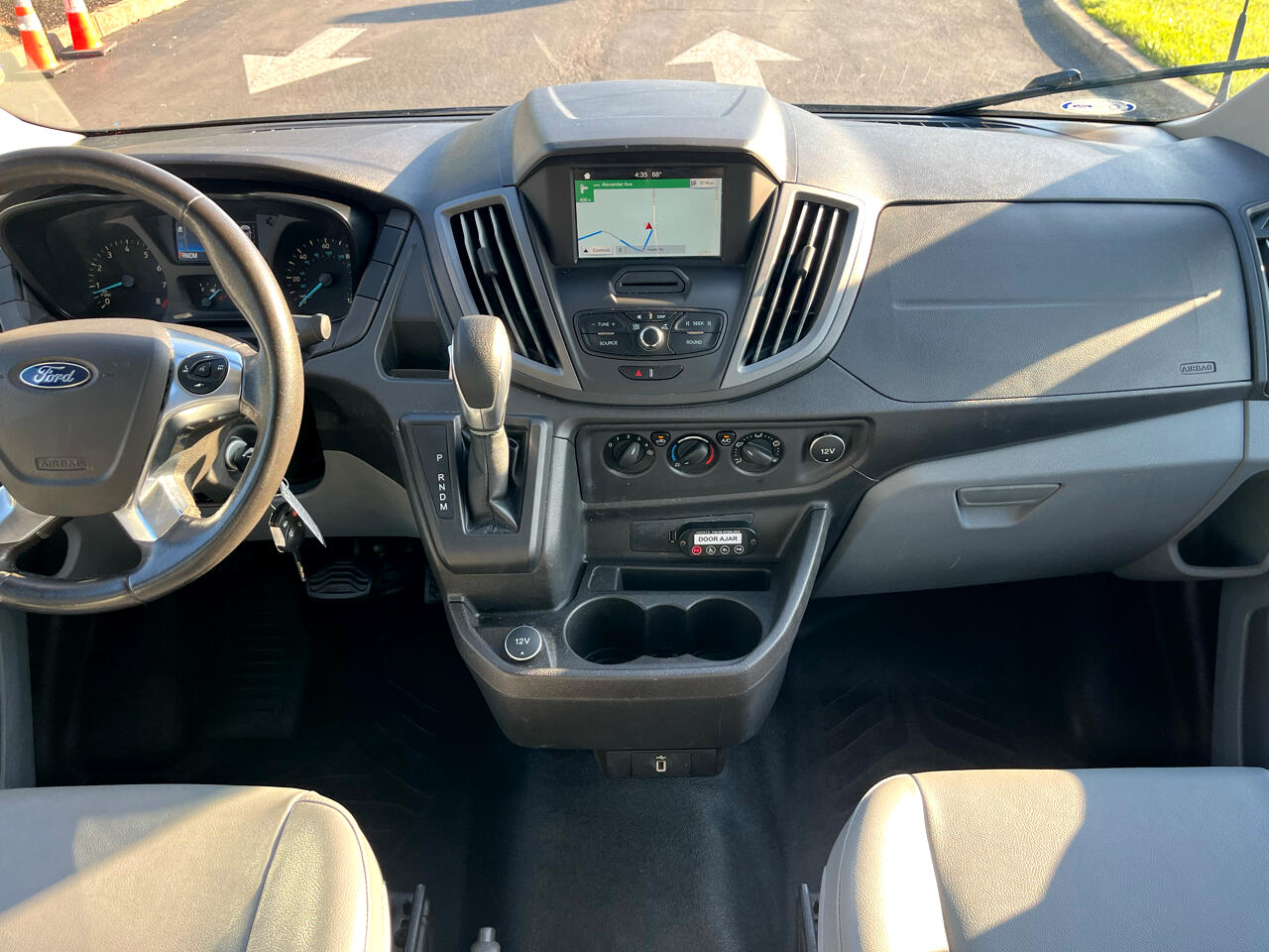 Ford Transit Wagon T-350 148" Med Roof XL Sliding RH Dr 2017