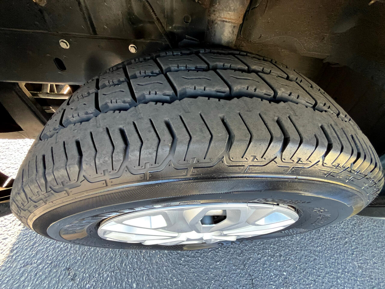 Ford Transit Wagon T-350 148" Med Roof XL Sliding RH Dr 2017