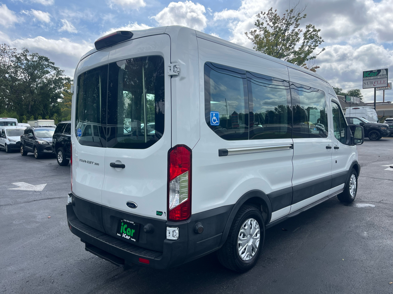 Ford Transit Passenger Wagon T-350 148" Med Roof XL Sliding RH Dr 2019