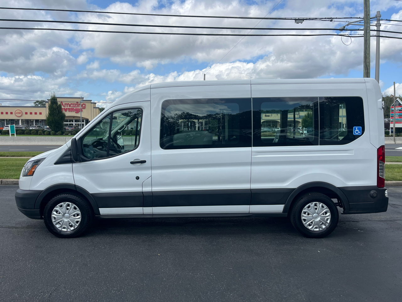 Ford Transit Passenger Wagon T-350 148" Med Roof XL Sliding RH Dr 2019