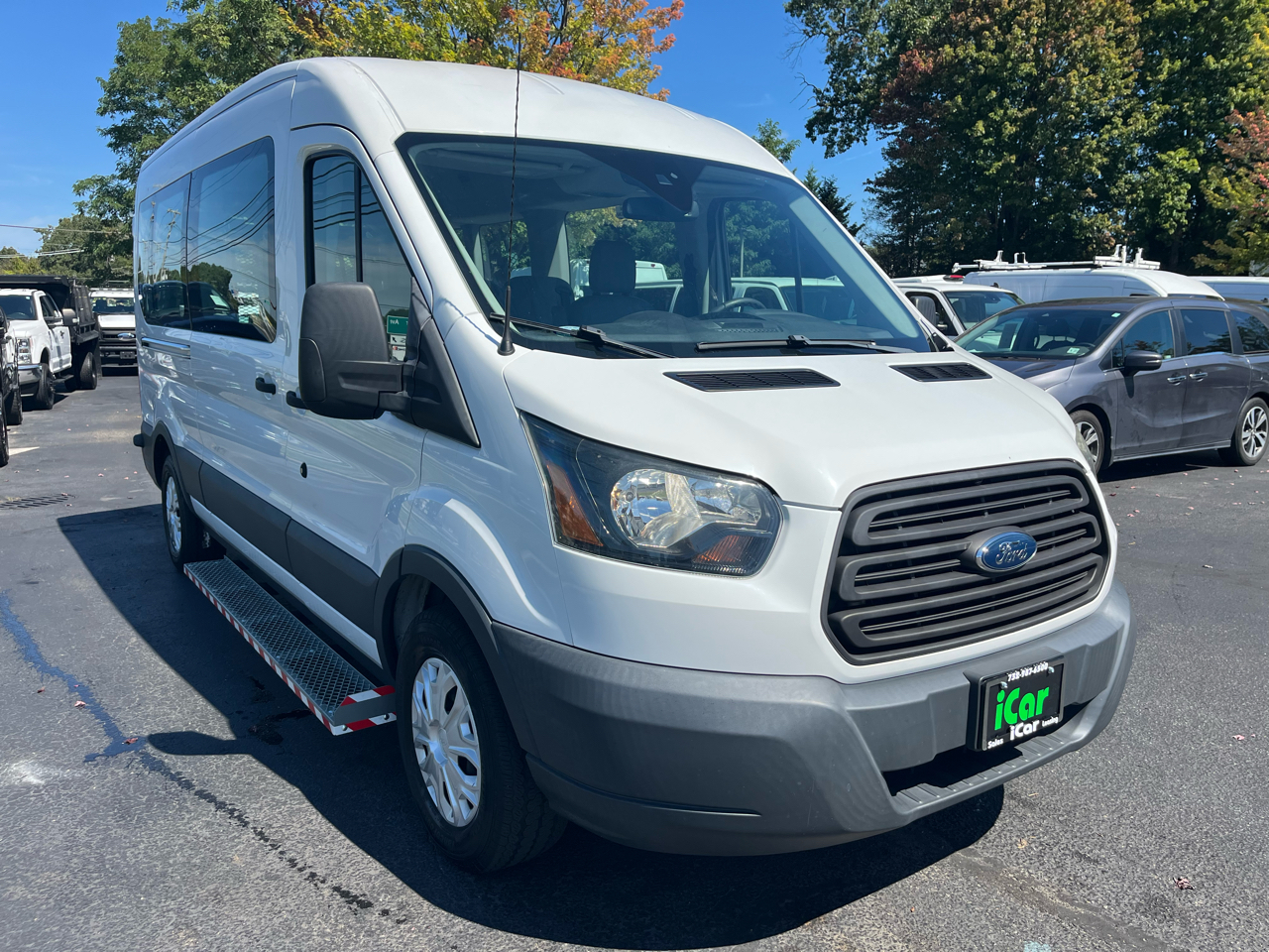 Ford Transit Wagon T-350 148" Med Roof XL Sliding RH Dr 2016