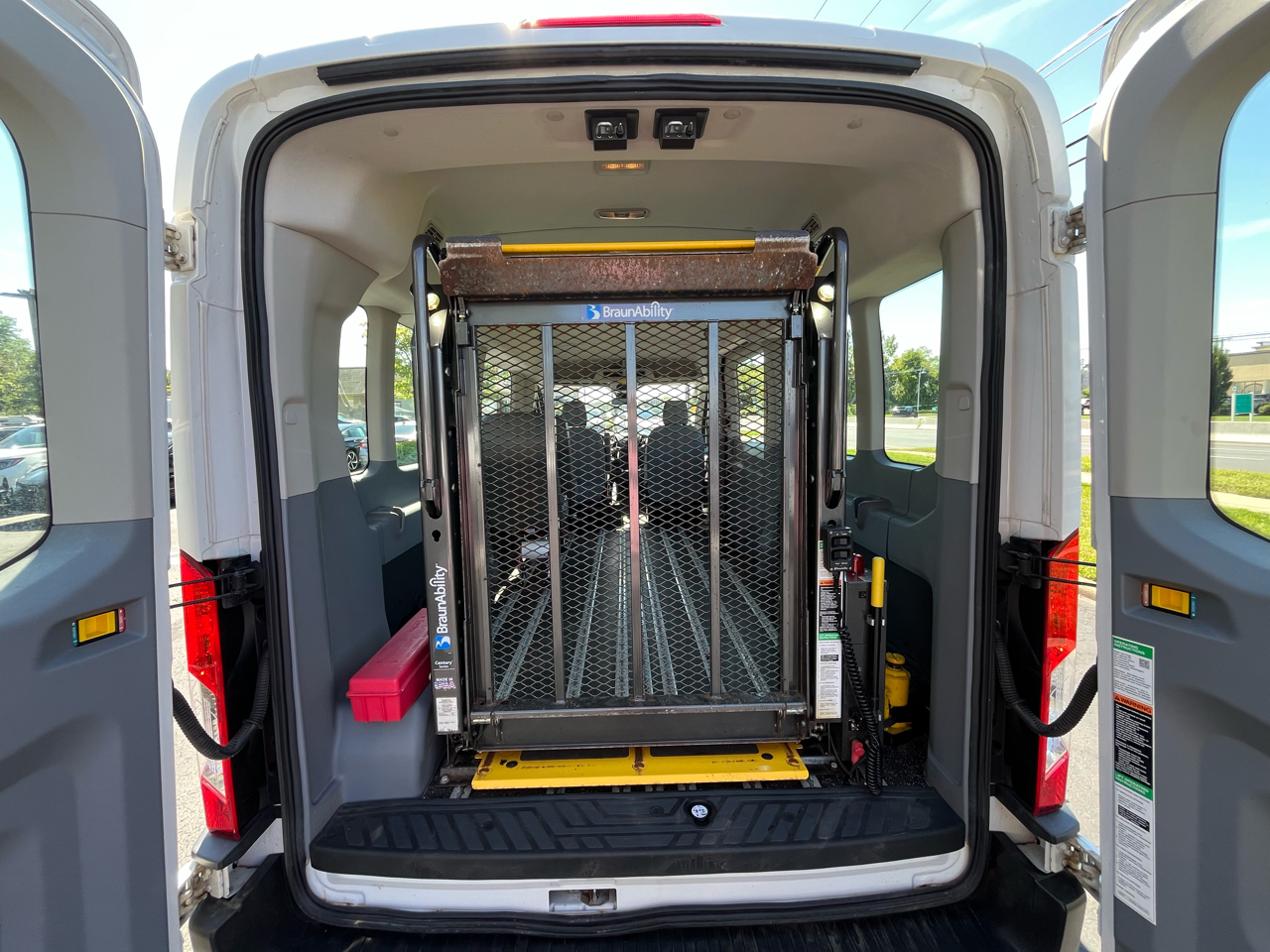 Ford Transit Wagon T-350 148" Med Roof XL Sliding RH Dr 2016