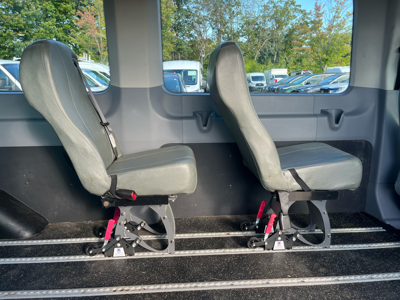 Ford Transit Wagon T-350 148" Med Roof XL Sliding RH Dr 2016