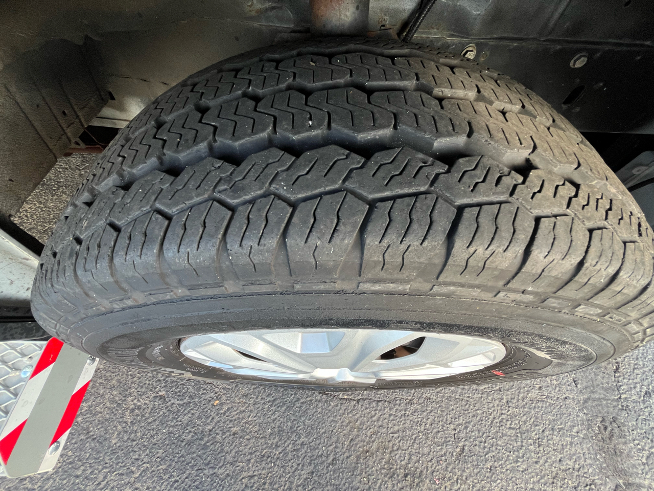 Ford Transit Wagon T-350 148" Med Roof XL Sliding RH Dr 2016