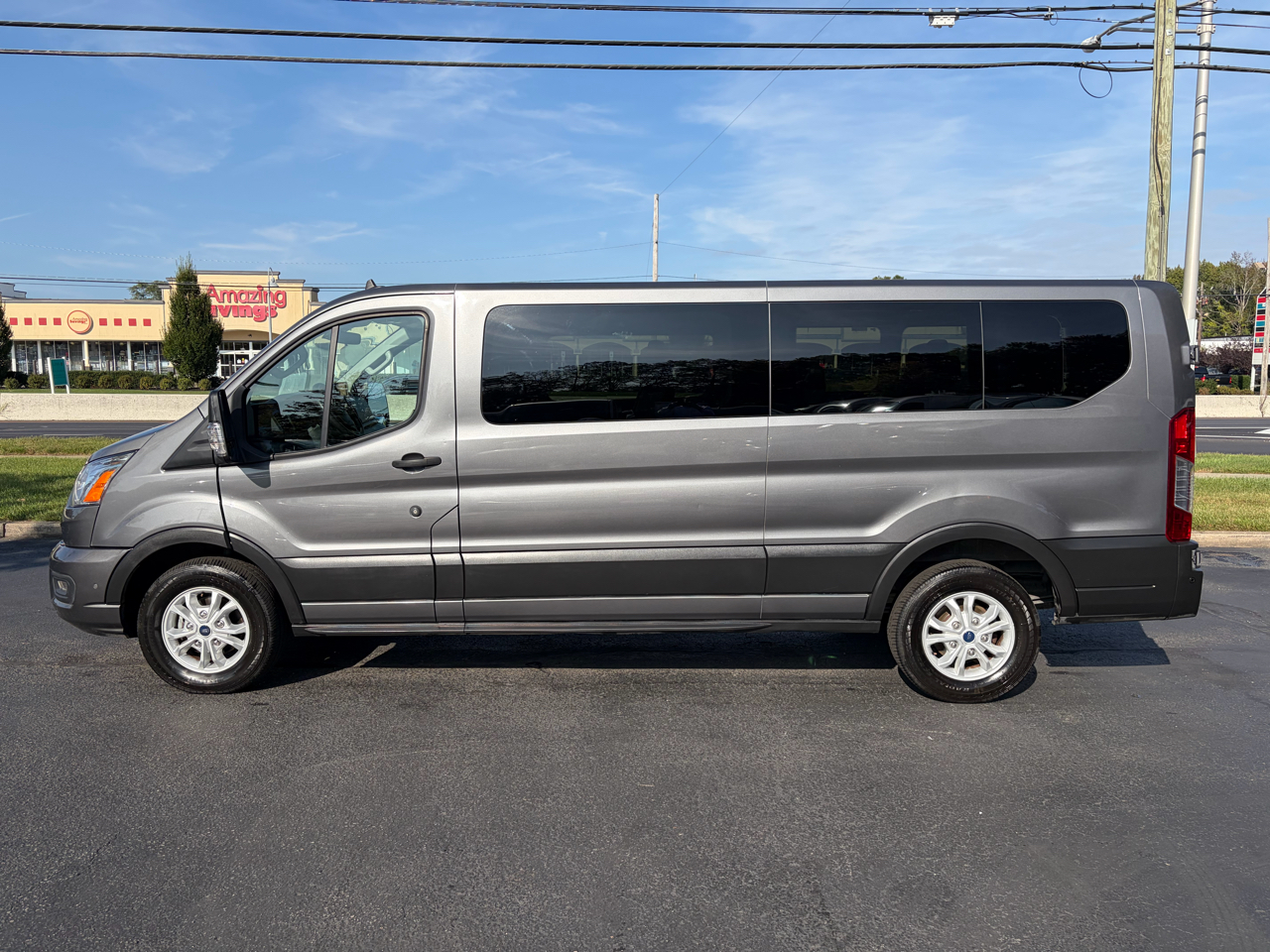 Ford Transit Passenger Wagon T-350 148" Low Roof XLT RWD 2021