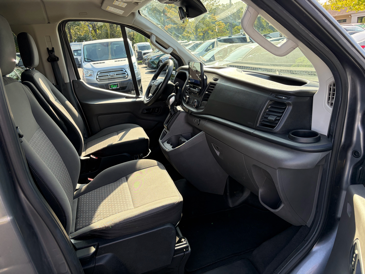 Ford Transit Passenger Wagon T-350 148" Low Roof XLT RWD 2021