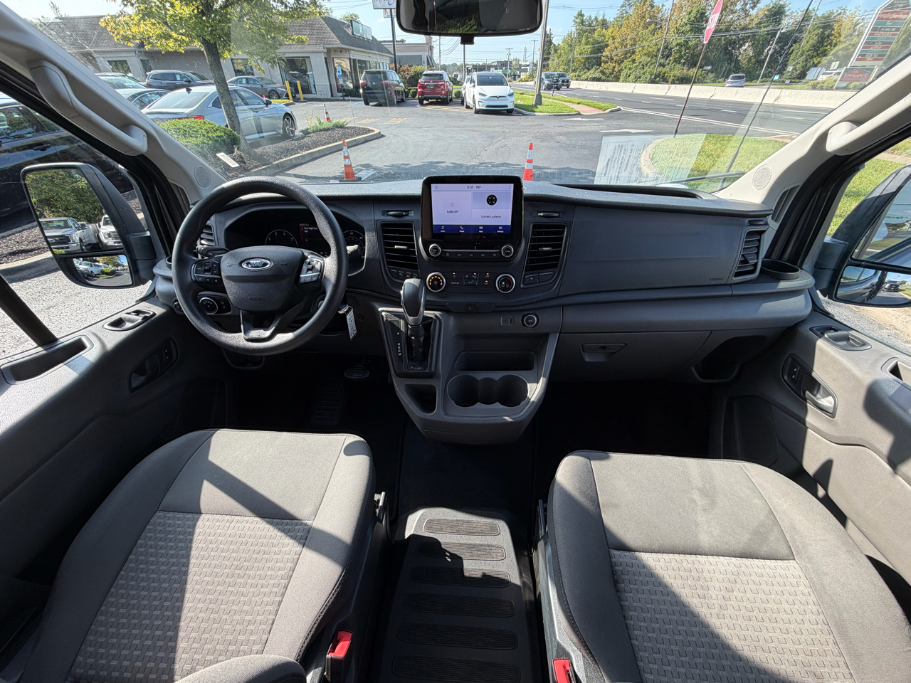 Ford Transit Passenger Wagon T-350 148" Low Roof XLT RWD 2021