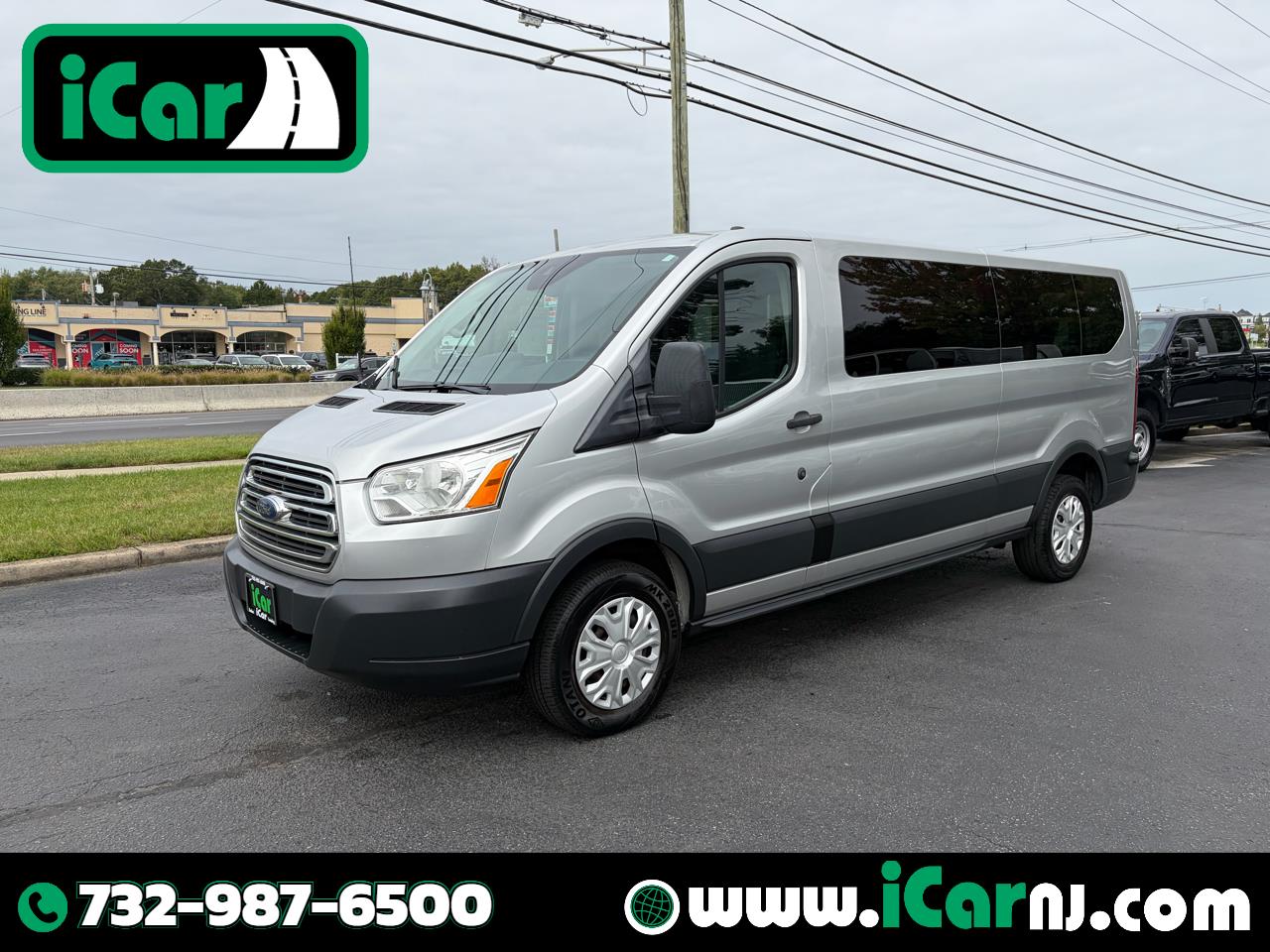 Ford Transit Wagon T-350 148" Low Roof XLT Swing-Out RH Dr 2016