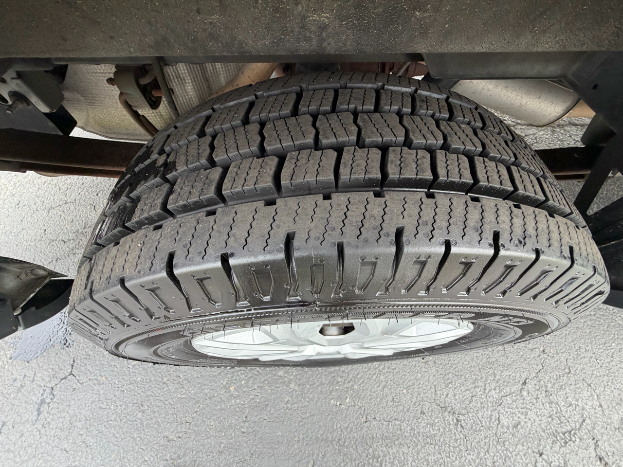 Ford Transit Wagon T-350 148" Low Roof XLT Swing-Out RH Dr 2016