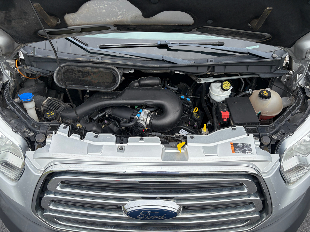 Ford Transit Wagon T-350 148" Low Roof XLT Swing-Out RH Dr 2016